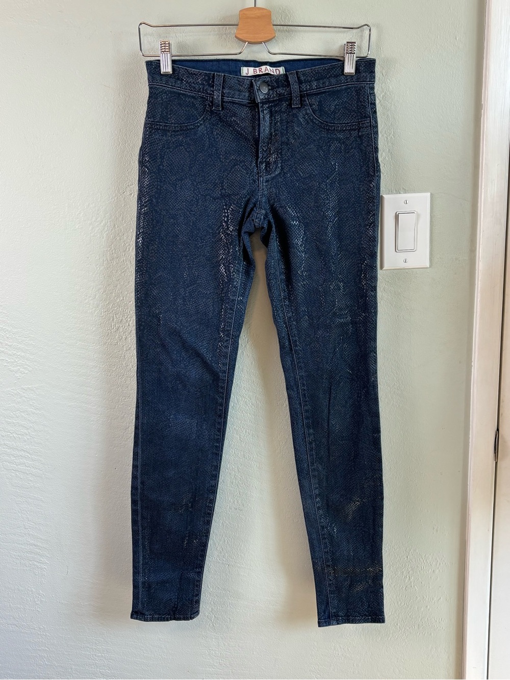 Bundle 2/$30! J Brand Indigo Boa Snake-Print Skinny Jeans 27